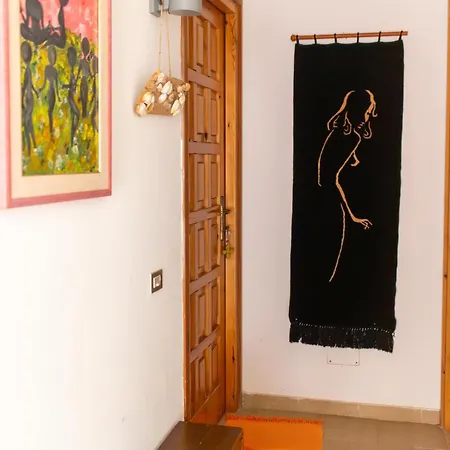 בית נופש Sardinian Gallery Porto *