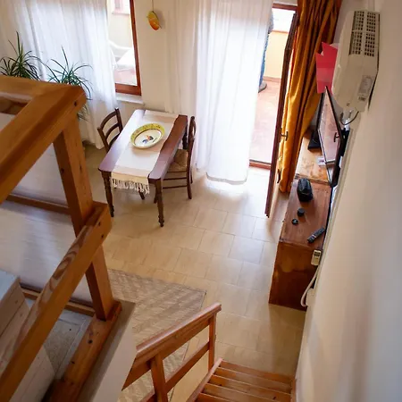 Sardinian Gallery Porto بيت للعطل